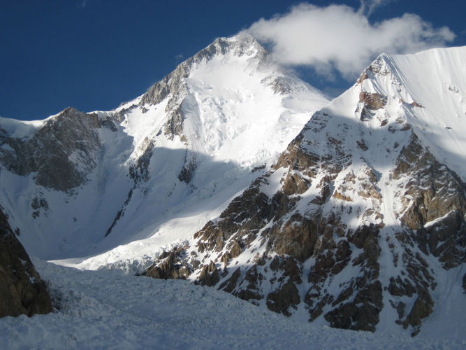 Gasherbrum 1 (8068 m) - prvovýstup JZ stěnou 