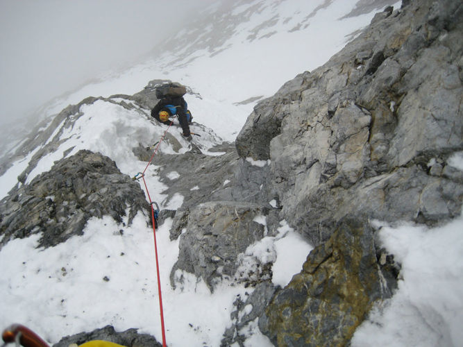 Gasherbrum 1 (8068 m) - prvovýstup JZ stěnou 